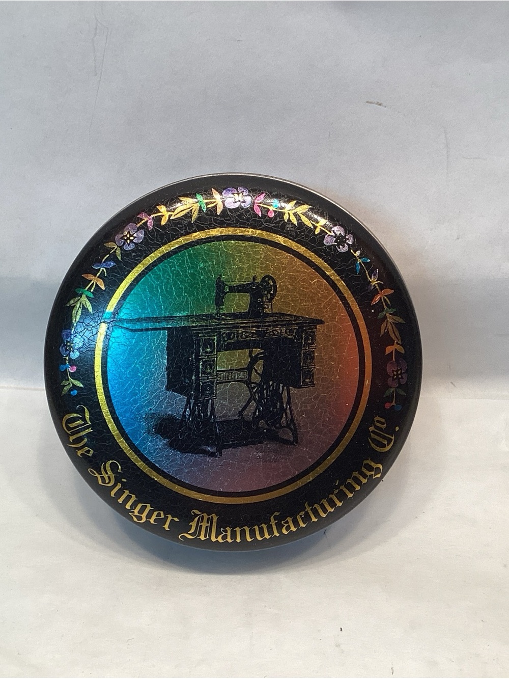 Singer Manufacturing Co Tin Bristol Ware Iridescent Cover Round 3.5” Diameter